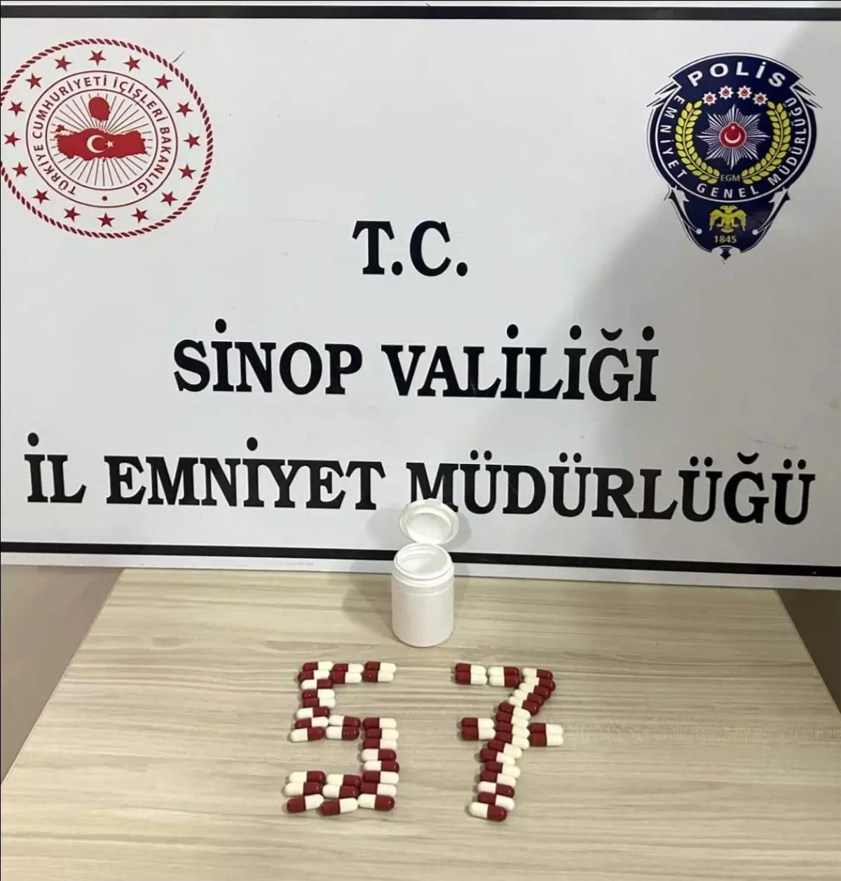 Sinop’ta 53 Sentetik Ecza Ele Geçirildi